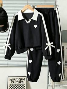 SHEIN 美式學院風女童愛心運動套裝，格紋海軍藍 Polo 領長袖上衣，高腰寬腿褲配側邊白色條紋與蝴蝶結裝飾，2 件套，兒童春夏/秋季休閒時尚套裝 - 寶藍色 - 查看 6