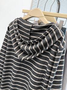 GlowEve CURVE Sweatshirt Rajut Bergaris Minimalis Terlaris untuk Wanita Ukuran Plus, Desain Bahu Normal, Setengah Resleting, Berkerudung, Potongan Longgar, Atasan Lapisan Dasar Serbaguna, Cocok untuk Pemakaian Sehari-hari dan Perjalanan, Sweatshirt Modis yang Melangsingkan - MultiWarna - View 6