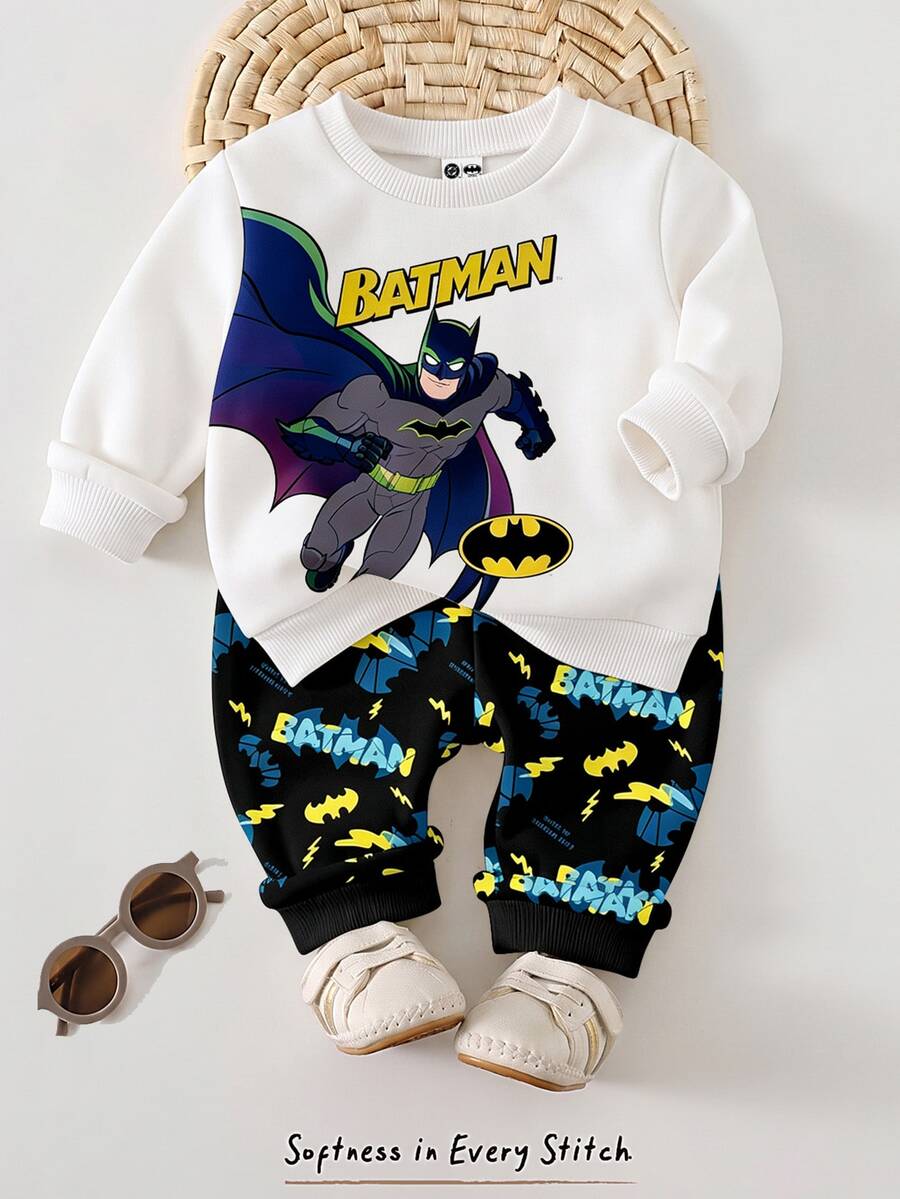 BATMAN X SHEIN 2件組男嬰卡通蝙蝠圖案圓領長袖抓絨衛衣與印花酷運動長褲套裝，適合秋冬，白色衛衣上衣 - 彩色 - 查看 1