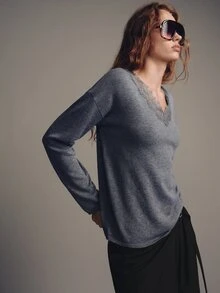MOTF PREMIUM MINIMALIST LOOSE LACE PATCHWORK V-NECK SWEATER - Grey - View 7