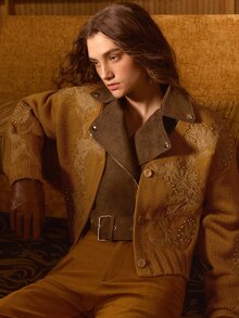 MOTF STUDIO WOMEN'S AUTUMN/WINTER VELVET-FEEL VINTAGE FLORAL APPLIQUE EMBROIDERED KNIT CARDIGAN - Camel - View 4