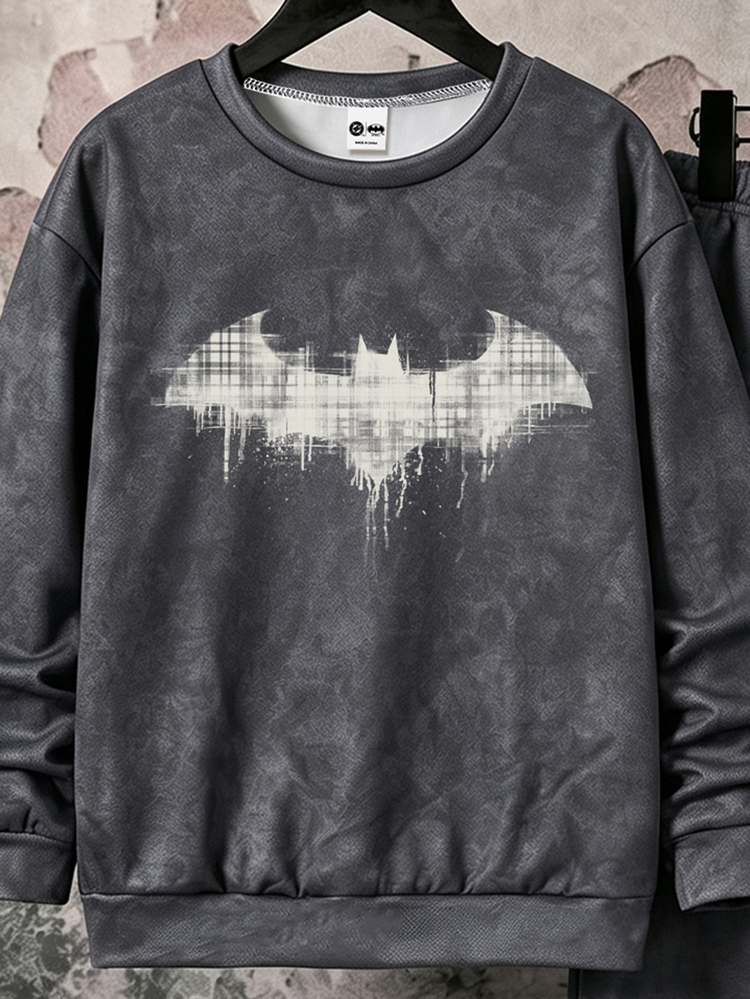 BATMAN X SHEIN مجموعة من قطعتين من سترة صوفية بطبعة تاي داي بياقة طاقم وأكمام طويلة وبنطال رياضي مطابق، مناسبة لملابس الشارع في الخريف/الشتاء للأولاد المراهقين - متعدد الألوان - مشاهدة 3