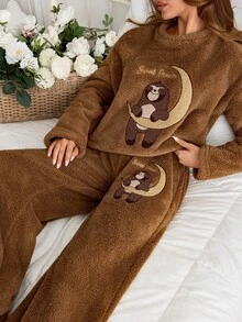 SHEIN طقم بيجامة نسائي من قطعتين ناعم جداً بطبعة الكسلان والقمر، ملابس علوية بأكمام طويلة وبنطال قطيفة بخصر عالي باللون البني - بني - مشاهدة 7