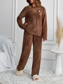 SHEIN Brown Cute Moon & Star Applique Ribbed Plush Casual Pajama Set - Pink - View 4
