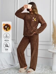 SHEIN Brown Cute Moon & Star Applique Ribbed Plush Casual Pajama Set - Pink - View 8