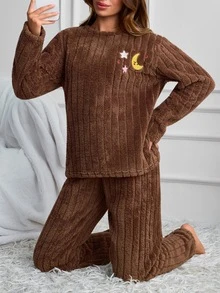 SHEIN Brown Cute Moon & Star Applique Ribbed Plush Casual Pajama Set - Pink - View 6