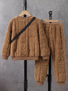 SHEIN Mirajuku 大童暖心抓絨內裡運動衫套裝，紋理毛絨套頭衫與慢跑長褲，附斜跨包 - 咖啡棕 - 查看 2