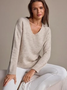 EURMUSE Beiger Basic-Strickpullover mit tiefem V-Ausschnitt, gebürsteter Oberfläche mit weichem Shardon-Finish, entspannter Silhouette und langen Ärmeln, lässige Alltagskleidung für Zuhause im Herbst - Beige - Übersicht 6