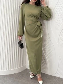 Al Najma Spring/Autumn Fashion Elegant Commuter Round Neck Lantern Sleeve Ruched Tie Design Back Slit Pearl Tassel Soft Date Women's Dress - Green - View 7