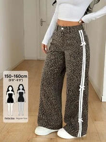 SHEIN PETITE 女款高腰豹紋側邊裝飾牛仔褲 - 棕色 - 查看 1