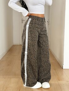 SHEIN PETITE 女款高腰豹紋側邊裝飾牛仔褲 - 棕色 - 查看 5