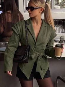 Aloruh Jaket Wanita Musim Gugur/Dingin Warna Hijau, Bahu Lebar, Pinggang Ramping, dan Bagian Bawah Model Payung - Hijau - View 11