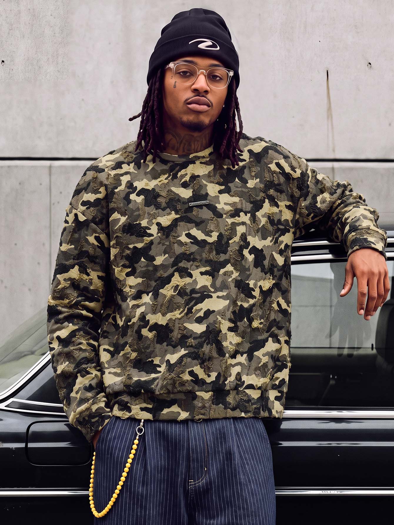 AXEPEAK Men's Distressed Design Round Camouflage Neck Sweatshirt ,Street Style & Daily Travel - Army Green - View 1