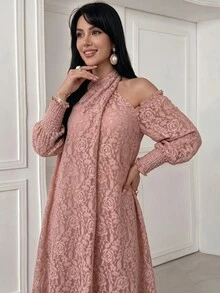 Al Najma 女款粉色編織蕾絲扭結掛脖蘑菇鈕扣長袖優雅浪漫阿拉伯風洋裝 - 粉色 - 查看 7