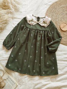 Playful Pals 年轻女孩优雅可爱彼得潘领蕾丝拼布蝴蝶结刺绣花卉长袖连衣裙，适合学校、休闲、公园、校园风格、可爱风格、户外活动、返校 - 綠色 - 查看 9