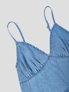 GlowEve Women's Floral Embroidered Pattern Pleated Casual Daily Wear Denim Spaghetti Strap Dress - Light Wash - View 6