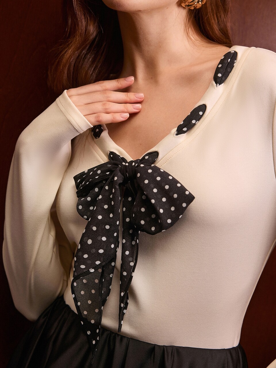 MOTF WOMENS CASUAL BEIGE KNITTED FABRIC V NECK LONG SLEEVE TOP WITH BOW DETAIL