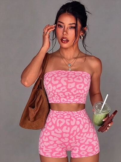 StreetHx 2pcs Women Seamless Casual Base Layer Outdoor Streetwear Tube Top & 3/4 Shorts Sports Set