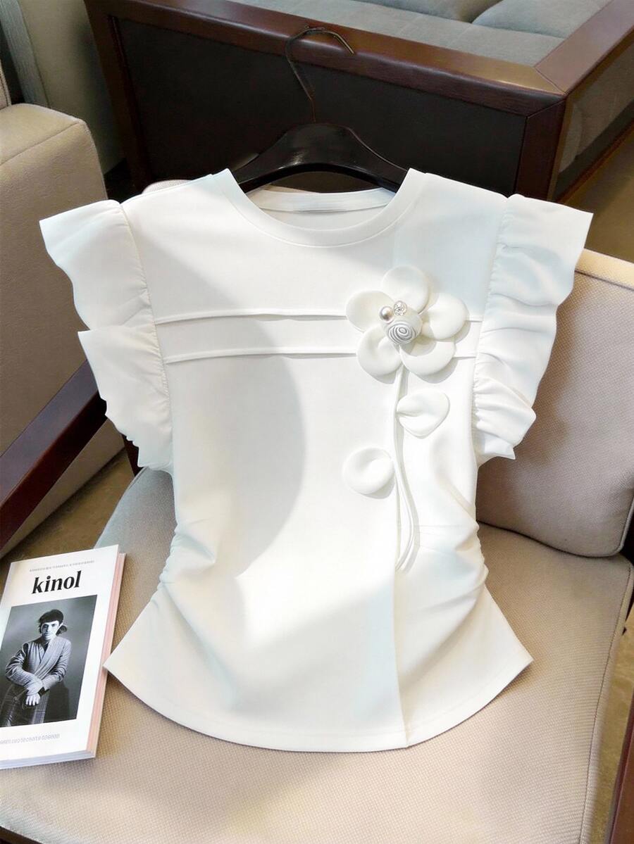 SHEIN 青少年女孩優雅通勤風 3D花卉荷葉邊開衩弧形百褶短版T恤，夏季休閒穿搭，舒適日常極簡風 - 白色 - 查看 1