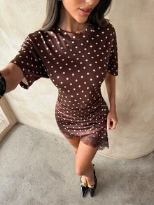 Aloruh 女款優雅性感圓領不對稱下擺蕾絲拼接收腰短袖迷你洋裝 外出穿著 棕色與白色波點 - 棕色 - 查看 4