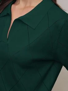 BizChic 深綠色女款針織上衣，不對稱菱格紋鉤針針織 Polo 領套頭短袖衫，優雅極簡休閒秋季法式風 - 墨綠色 - 查看 3