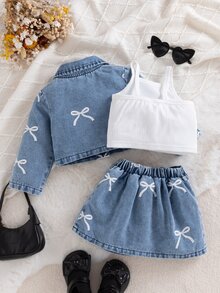 SHEIN 3件組女嬰牛仔套裝 長袖牛仔外套搭配裙子 & 白色細肩帶上衣 - 藍色 - 查看 2