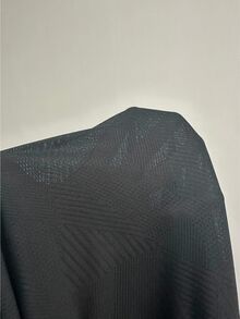 SHEIN Rhythm Era 大码拇指孔设计提花三角形图案长袖瑜伽运动衫 - 黑色 - 查看 8