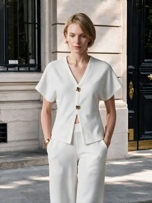 Briarwyn Set Kasual Wanita Warna Polos Terbaru, Atasan Lengan Pendek Desain Minimalis dengan Detail Kancing Logam, Celana Kasual Potongan Lurus dengan Tali Serut - Putih - View 4