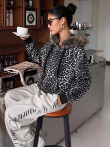 SHEIN Clasi Women's Leopard Print Sporty Casual Sweatshirt With Fur Collar - Black and White - View 4