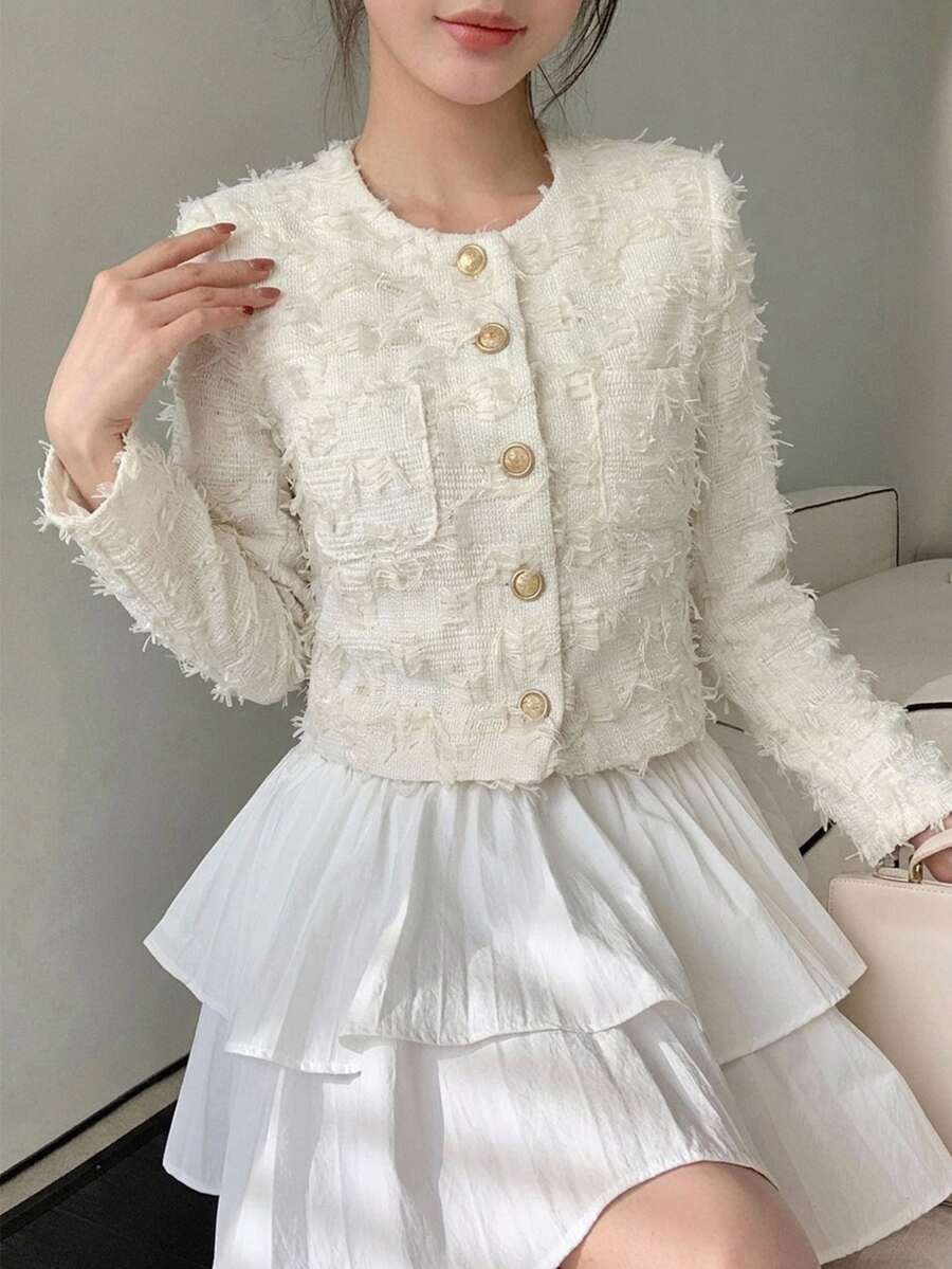 DAZY 女款秋季圓領長袖米白色流蘇飾邊粗花呢金屬鈕扣短版夾克,優雅法式風格,適合派對、辦公室、早午餐 - 米色 - 查看 1