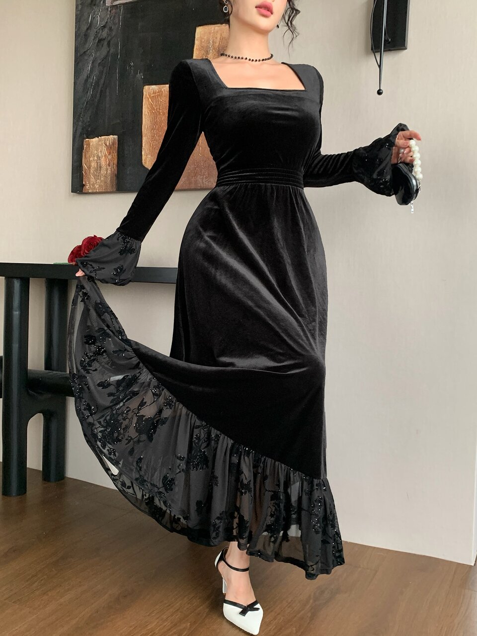 Autumn/Winter Square Neck Long Sleeve Black Velvet Bell Sleeve Cinched Waist A-Line Lace Floral Patchwork Elegant Wedding Banquet Evening Gown Women's Dress