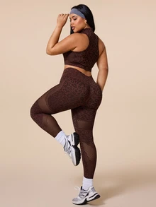 SHEIN Rhythm Era Setelan Olahraga Wanita Ukuran Plus Motif Leopard: Tank Top Pendek dan Legging, Cocok untuk Gym dan Pilates, Warna Cokelat, Cocok untuk Musim Panas. - Coklat - View 2