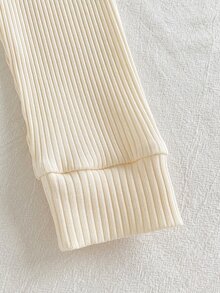 SHEIN 2件組秋冬杏色紋理羅紋女童居家服，可愛精緻蝴蝶結刺繡休閒簡約高彈力貼身長袖褲裝套裝 - 杏色 - 查看 3