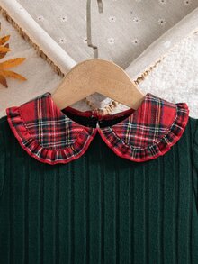 SHEIN Vintaside Kids 1件女童春季新款聖誕新年深綠色與紅色格紋英倫甜美風羅紋刷毛布料拼接彼得潘領A字長袖洋裝，適合新年拜訪、生日派對、節日拍照、返校、戶外出遊、日常穿著，幼童女童節日公主洋裝 - 紅色 - 查看 7