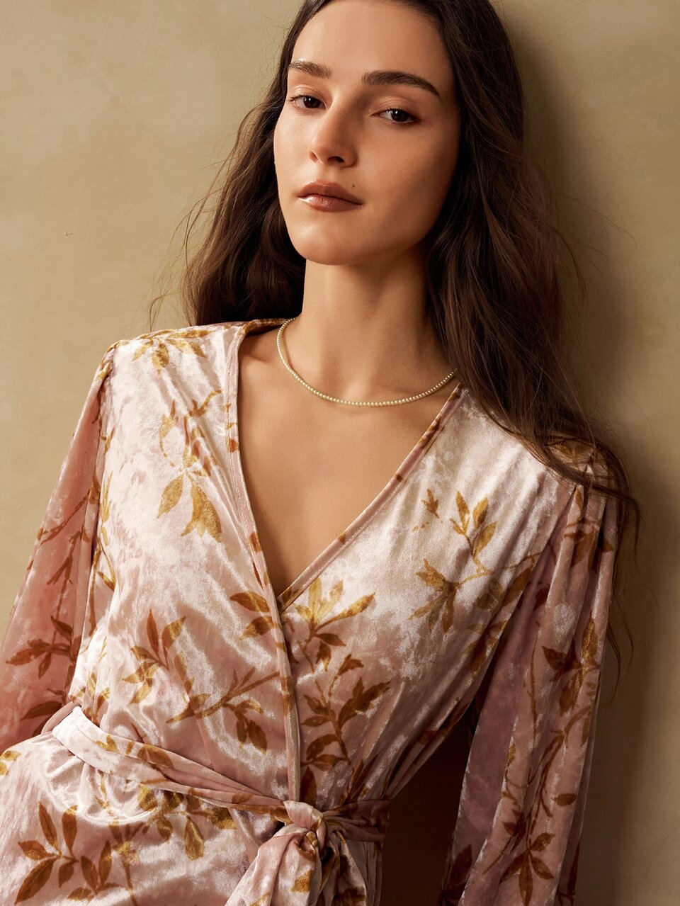 MOTF WOMEN'S LEAF PRINT LONG SLEEVE ROBE