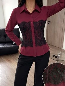 Modelyn 黑白設計蕾絲拼接襯衫領長袖修身女款時尚百搭優雅上衣 - 酒紅色 - 查看 7
