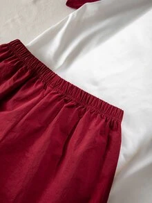 SHEIN 青少年女孩T恤套裝，復古紅白色短袖T恤搭配寬鬆輕量防水短褲 - 彩色 - 查看 5