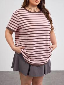 SHEIN CURVE+ 大尺碼 22W 女款休閒極簡寬鬆粉色條紋圓領T恤，適合秋冬穿著 - 彩色 - 查看 5