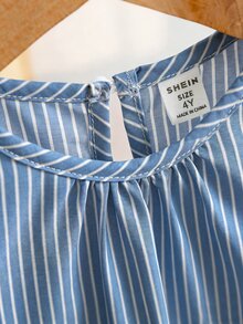 SHEIN 女婴夏季黑白条纹刺绣花边无袖上衣和阔腿裤套装，宽松版型，适合日常外出、休闲旅行、家庭聚会和午后散步。 - 藍色 - 查看 7