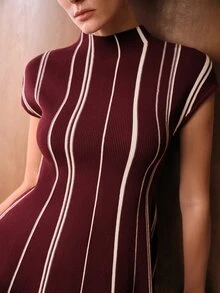 MOTF PREMIUM WOMEN'S COLORBLOCK STRIPED PATTERN FUNNEL NECK CAP SLEEVE ASYMMETRICAL HEM FITTED KNIT TOP - Burgundy - View 2