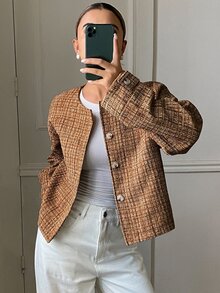 DAZY 女款格紋圓領落肩長袖單排扣優雅修身夾克外套 秋季 - 卡其色 - 查看 1