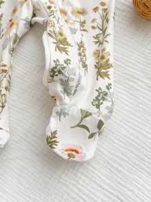 SHEIN Newborn Baby Girl Cute Casual Cartoon Pattern Knit Long Sleeve Pajamas Fall Winter - Khaki - View 7