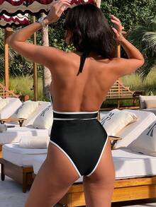 SHEIN Swim Springbreak Swim 女士性感黑色深 V 领吊带连体泳衣，节日波西米亚风，适合夏季海滩度假 - 黑與白 - 查看 2
