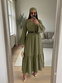 SOLERSUN فستان ماكسي بمقاس كبير بياقة دائرية وأكمام طويلة مزينة بكشكشة مع حجاب مطابق، ربطة خصر، تصميم فضفاض، بأسلوب الصلاة الشرق أوسطي، أنيق ومحتشم - أخضر عسكري - مشاهدة 3