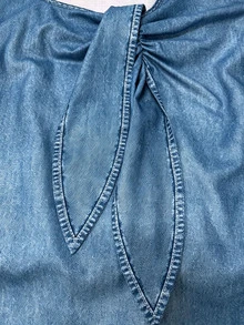 SHEIN [丹寧效果] 新款時尚通勤結飾不對稱下擺丹寧效果上衣與寬鬆長褲兩件套，休閒短袖上衣與寬鬆丹寧長褲套裝，適合度假與日常穿著 - 藍色 - 查看 6