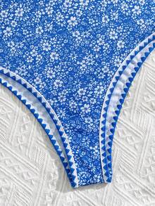 SHEIN Swim 夏季新款歐美風性感高衩紅色幸運魚印花拼接包邊貝殼邊小胸托高雙肩帶連身泳衣，適合女性與女孩，甜美清新顯瘦，適用溫泉、海灘、度假、生日派對 - 藍色 - 查看 5
