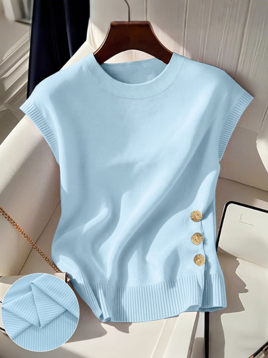 GlowEve CURVE Plus Size Summer Casual Metal Decor T-Shirt - Baby Blue - View 1