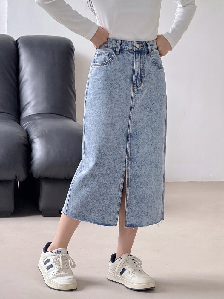 SHEIN Kids Tween Girl Y2k Fashion Loose And Comfortable Warm-Fitting Woolen Light Blue Denim Half-Length Skirt - Blue - View 4