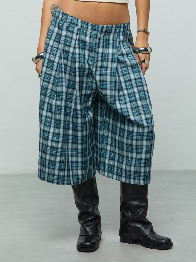COUREZ Low Rise Oversized Tailored Check Shorts /Y2K Fall Winter Outfits For Women Concert Outfit Street Casual/Y2K/Leisure Music Festival - Multicolor - View 4