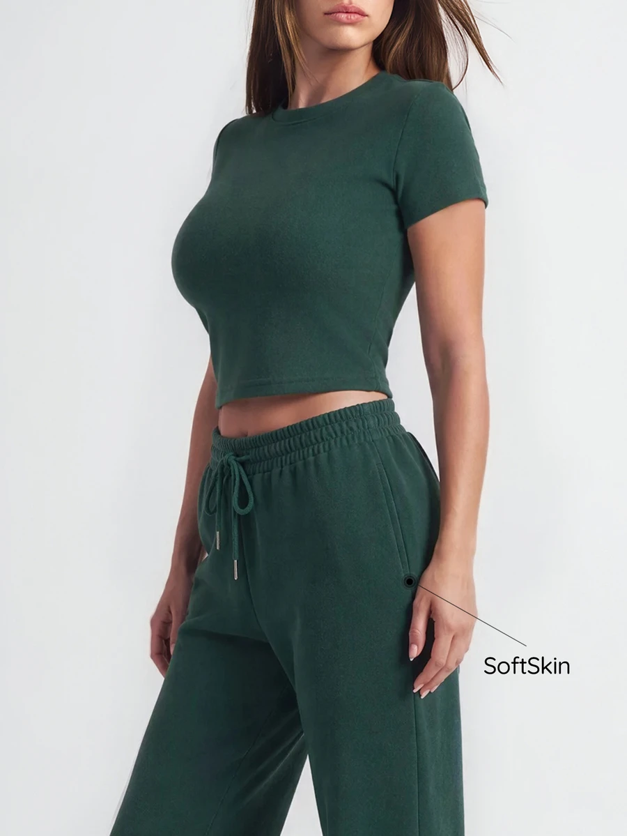 SHAPORA 纯色 T 恤和前结裤休闲套装 - 綠色 - 查看 1